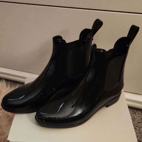 Marc Fisher Shoes - Marc Fisher SZ 7 Black Ankle Rain Boots
